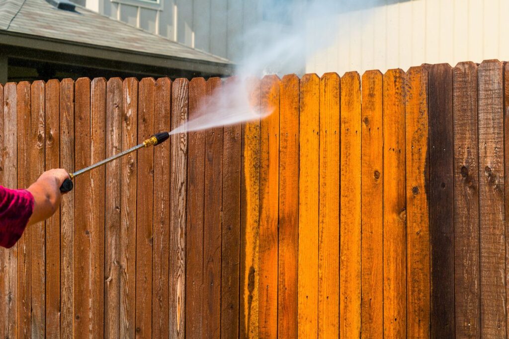 Wood Fence Cleaning Company in Virginia Beach